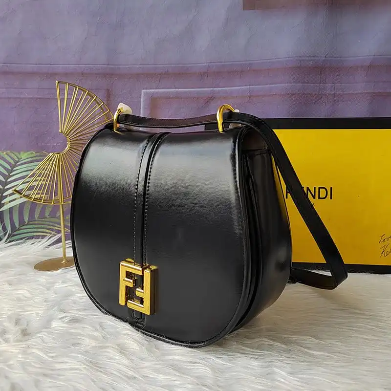 Affordable Fendi Medium C'mon Bag In Calf Leather Black 0123