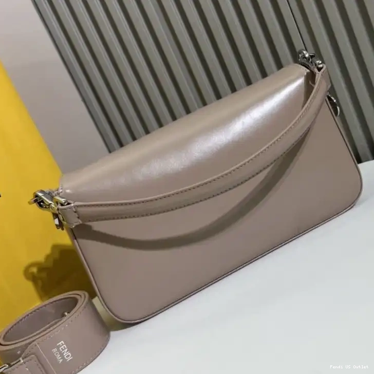 Affordable Khaki Bag Tiffany Leather Smooth Baguette Medium In Fendi 0220