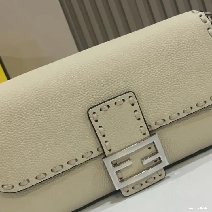 Affordable In Cuoio Bag Beige Baguette Selleria Romano Medium Leather Fendi 0211