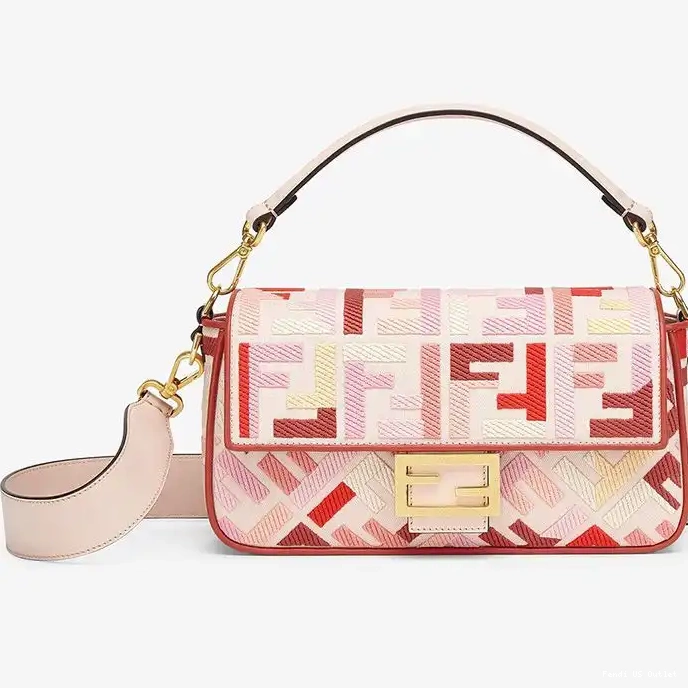 Affordable Motif Baguette Canvas Bag In Red Pink Fendi Medium FF 0223