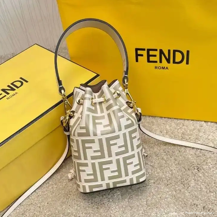 Cheap Leather Fendi Mini Bucket Bag Motif White FF In Calf Mon Tresor 0222