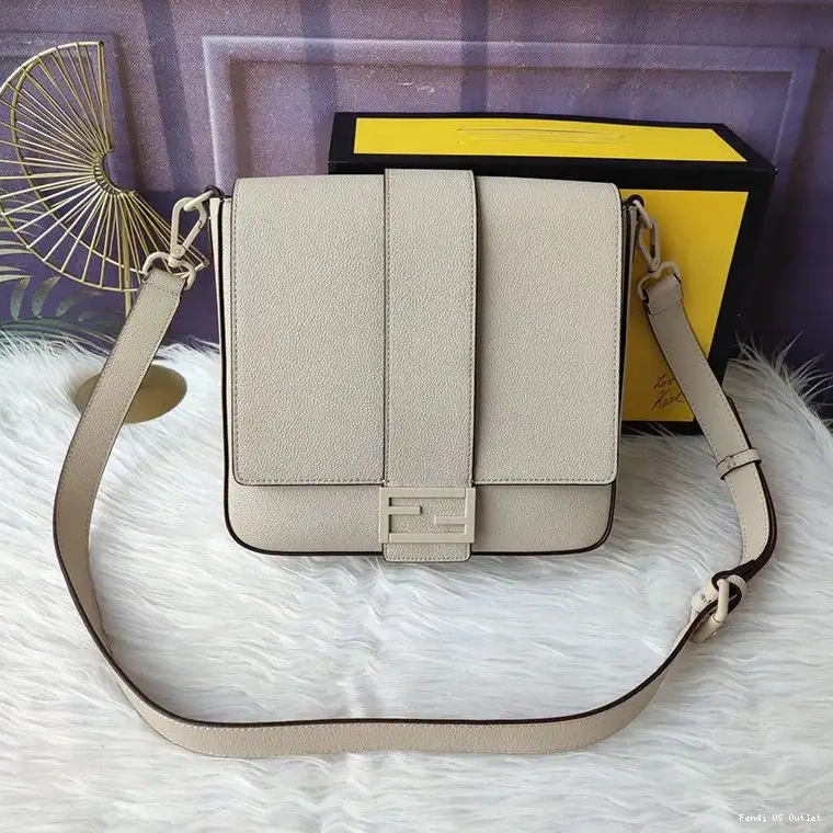 Cheap Baguette Fendi Cuoio Leather Messenger Medium In Romano Beige 0215