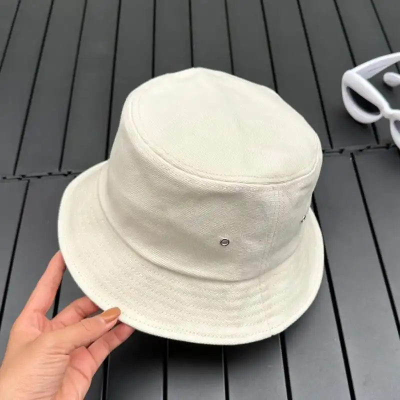 Affordable Fendi Bucket Hat In Fendi Roma Canvas White 0205